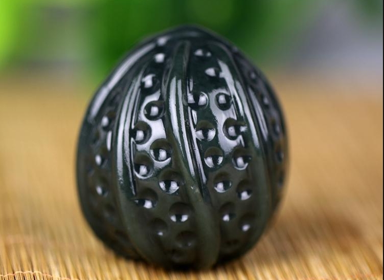 Xinjiang Hetian Jade Nephrite Walnut-Shaped Toper