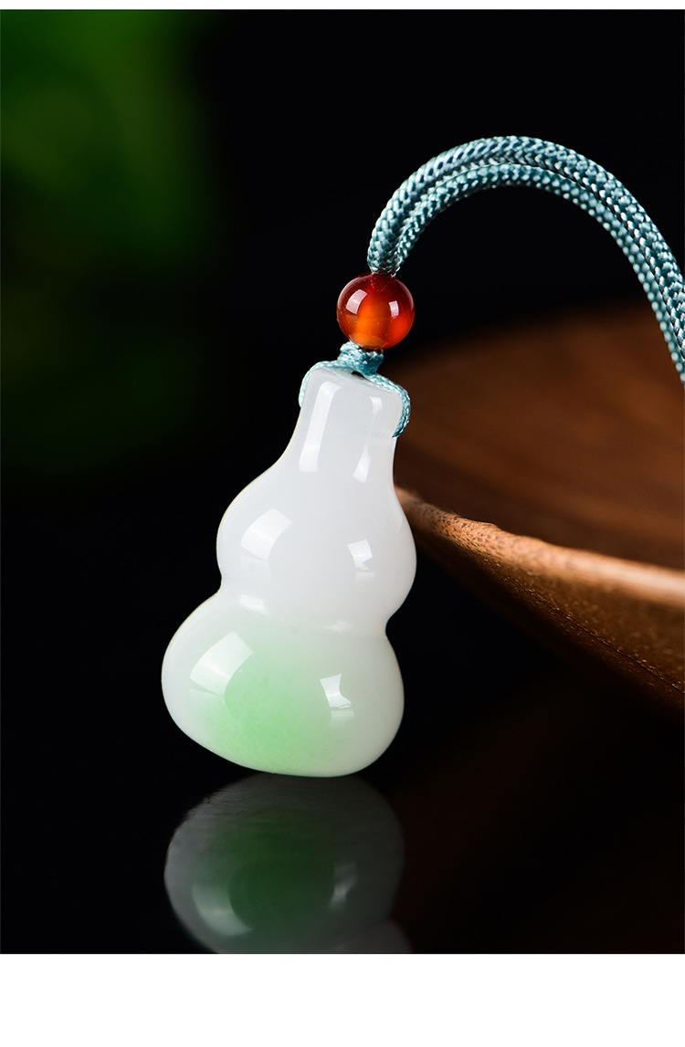Natural Jade Carved Gourd Ornament