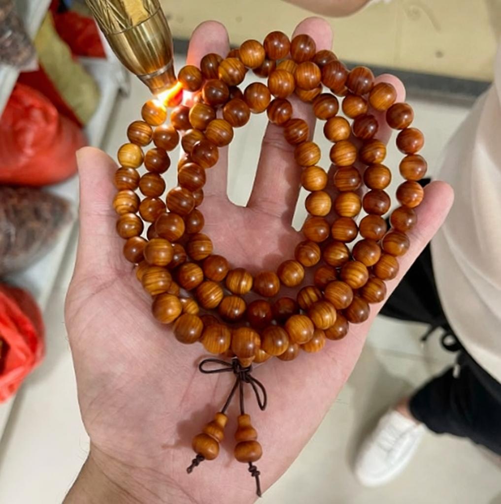 Taihang Aged Thuja Sutchuenensis Red Oil Multi-loop Bracelet (Semi-transparent Material)